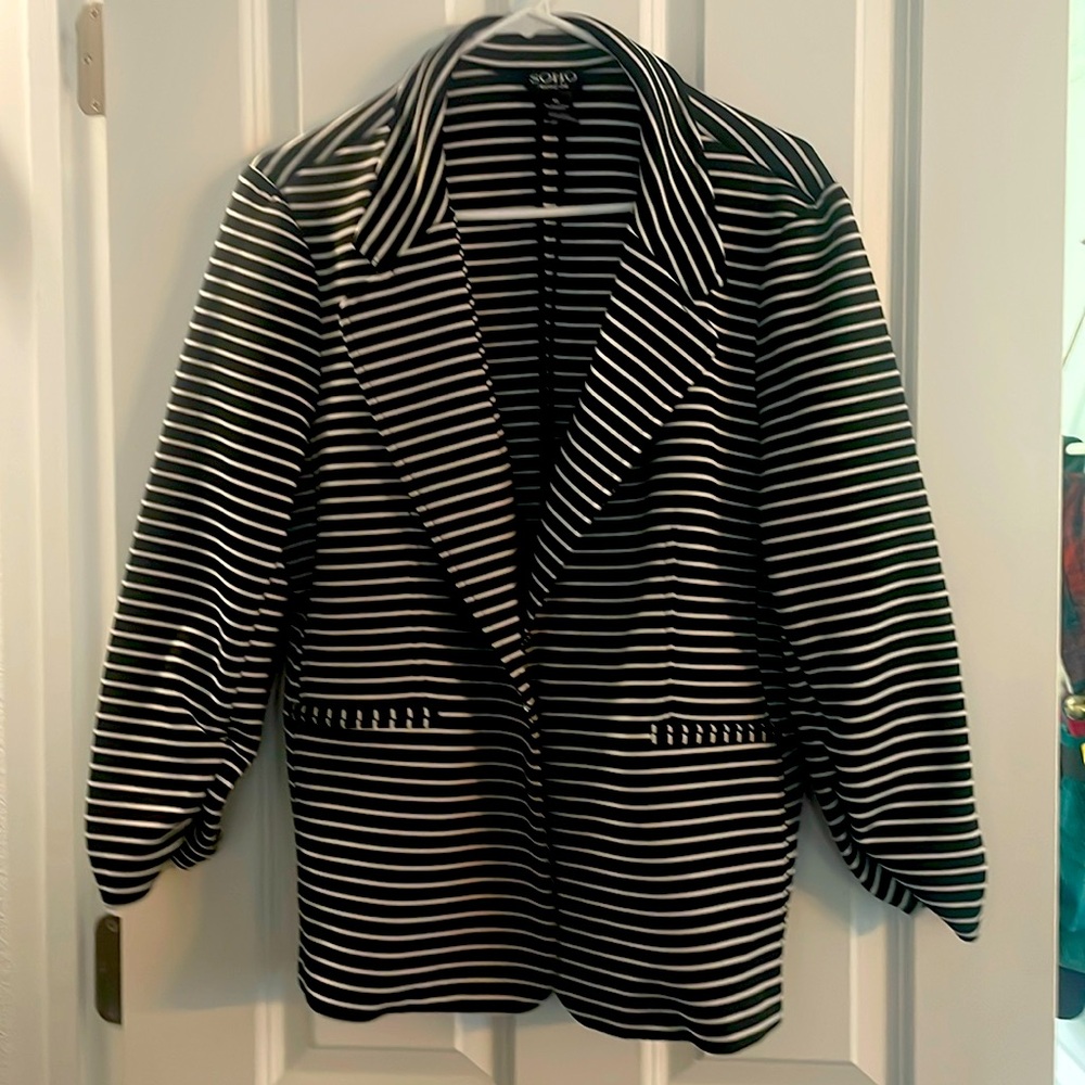 Women's XL Soho black and white blazer